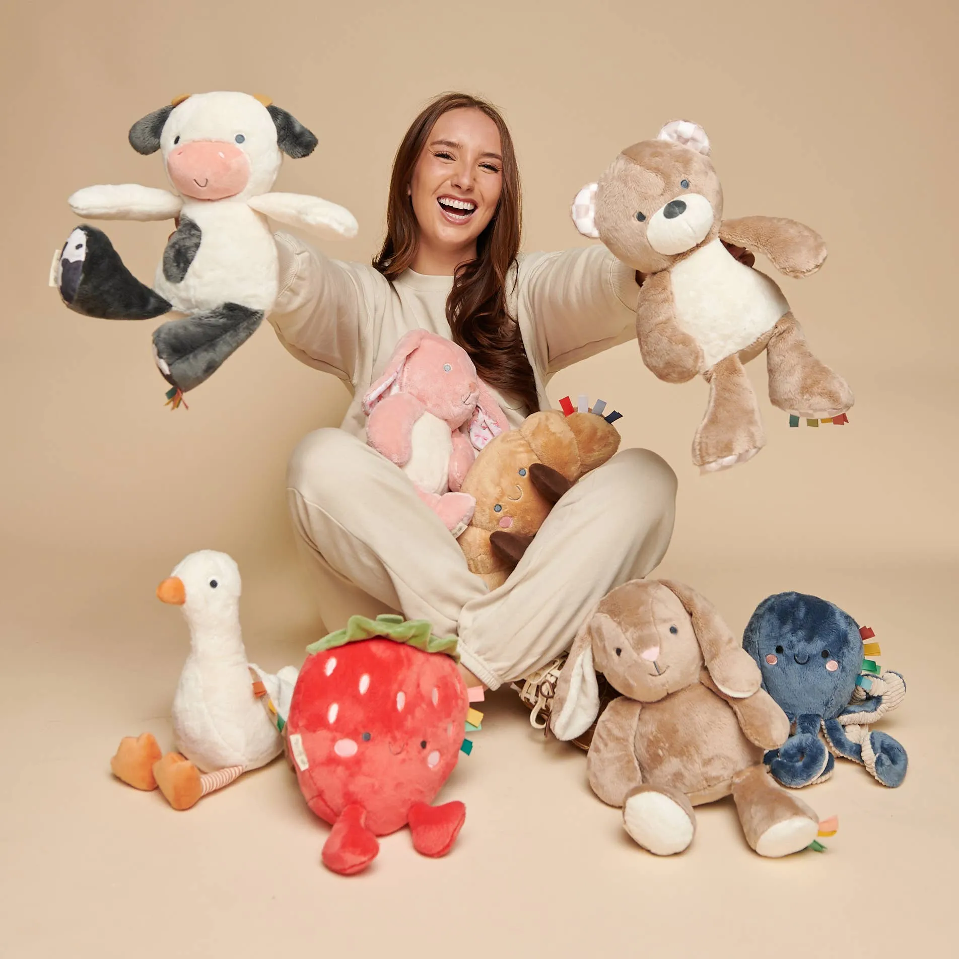 Sweetie Snuggles Plush: Goose